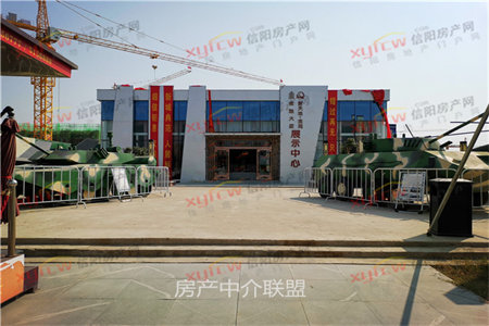 光山秀水湾家园3室2厅2卫74万138m2毛坯房出售